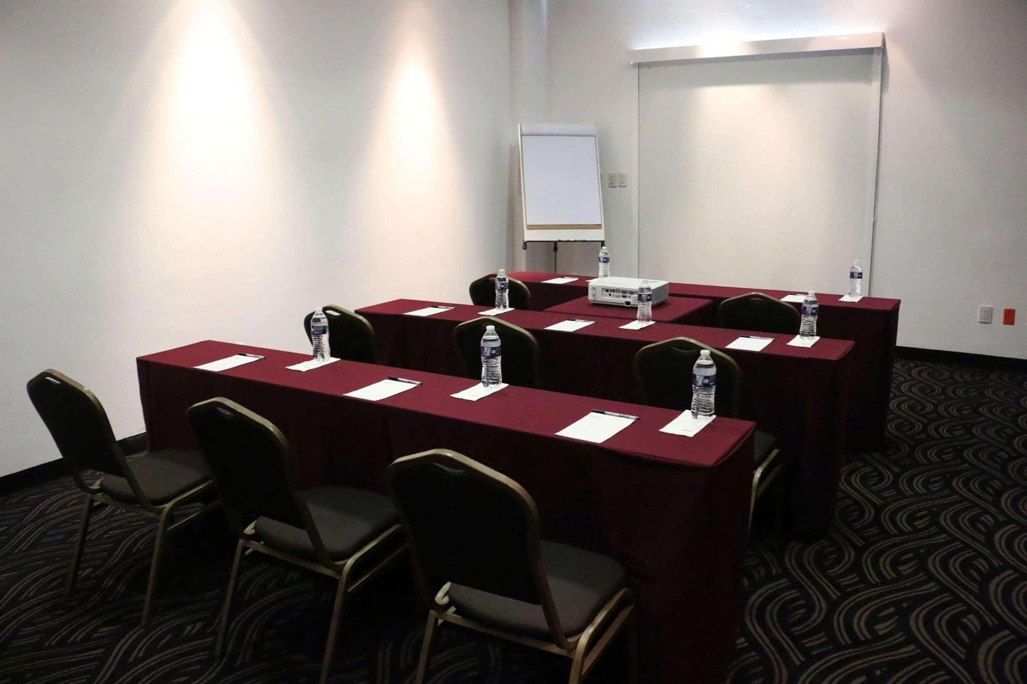 Radisson Poliforum Plaza Hotel Λεόν Εξωτερικό φωτογραφία