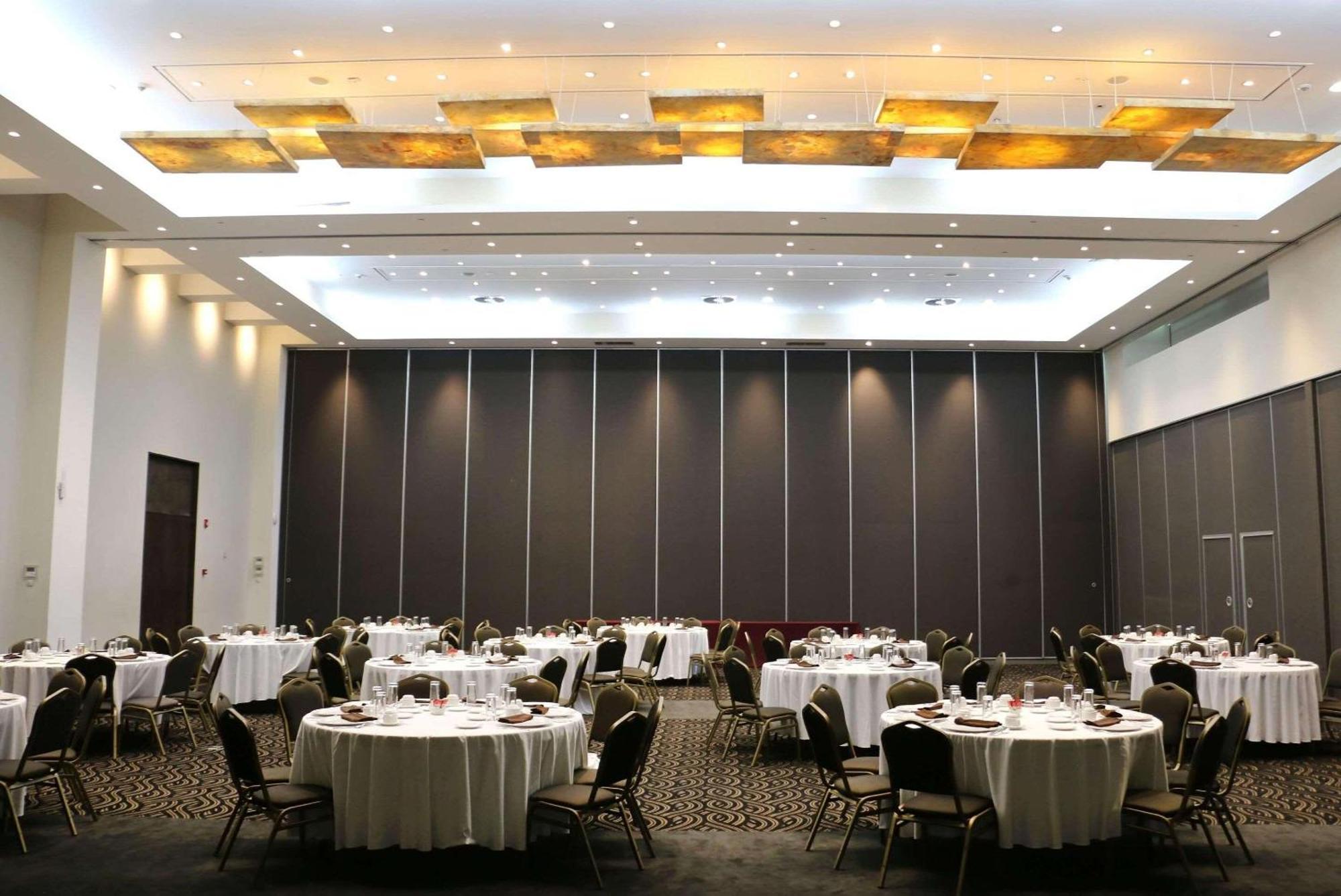 Radisson Poliforum Plaza Hotel Λεόν Εξωτερικό φωτογραφία